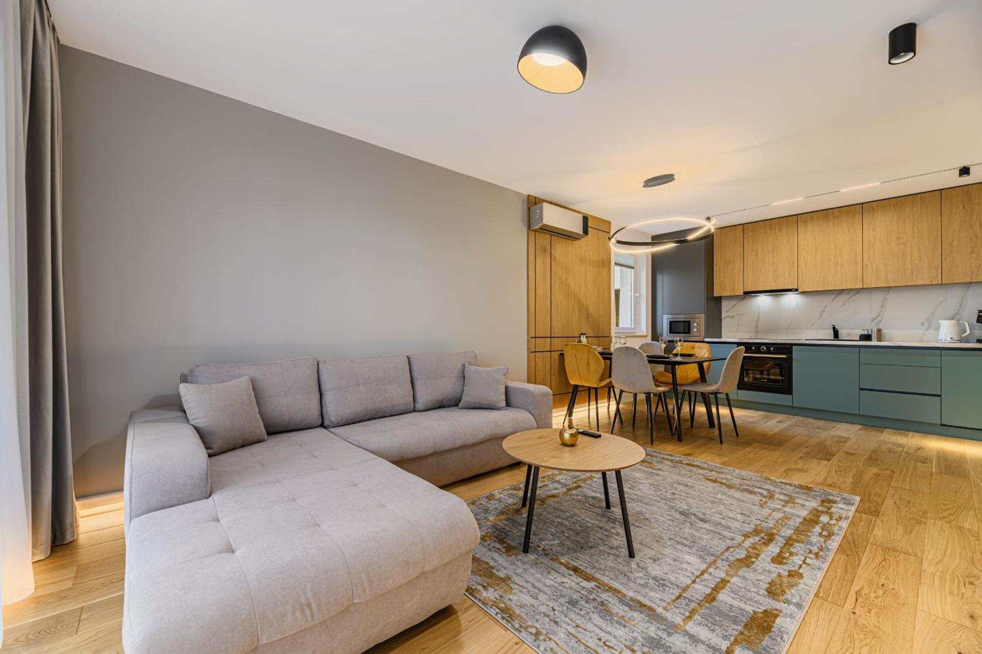 B-Holiday Luxury Apartments Urban Plaza Braşov Exteriör bild